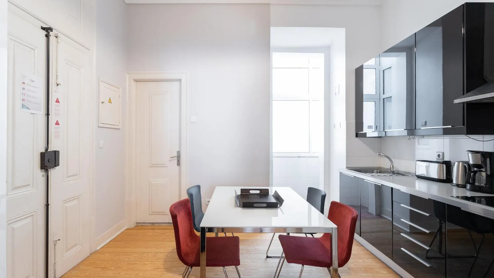 Santa Justa 24 Lisbon Downtown Apartment