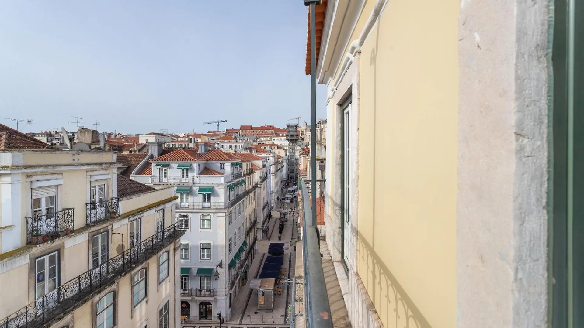 Santa Justa 24 Lisbon Downtown Apartment 0*,