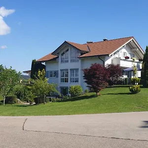 https://ferienwohnung-am-herzmannser-see.com-bavaria.com