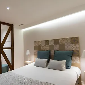 Casa Do Castelo 2- Work Or Relax In The Historic Heart Of Lisbon! Apartment